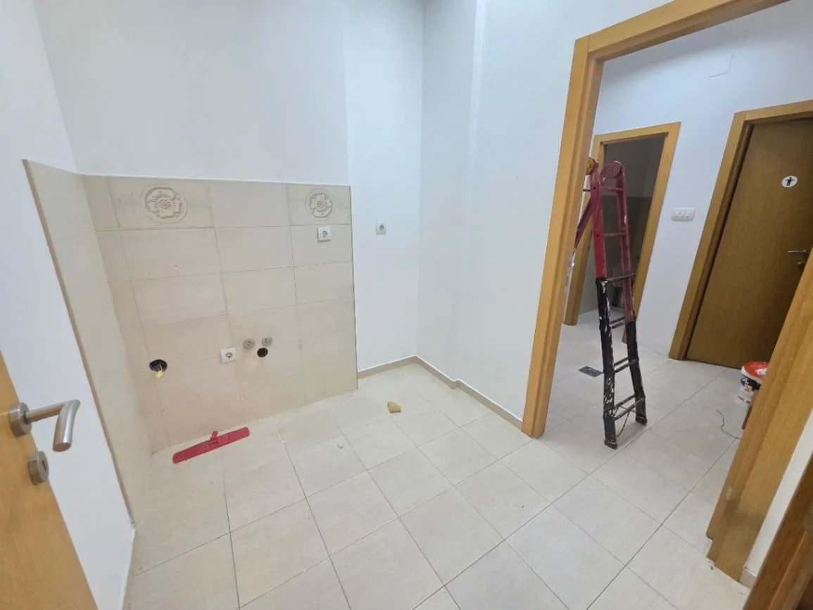 Sale, office space, 120m², Preko Morače, Podgorica