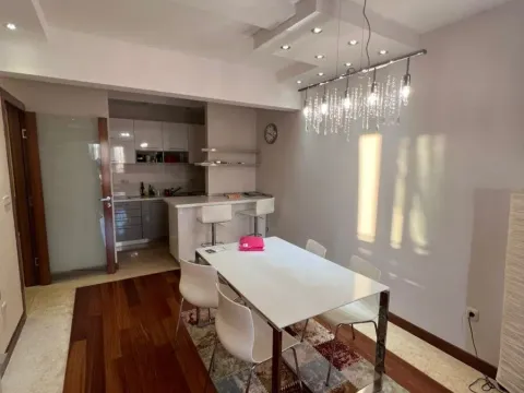 Prodaja, stan, 79m², Centar, Podgorica - image 2