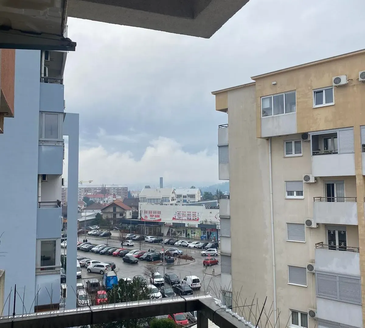Izdavanje, dvosoban stan, 55m², Stari Aerodrom, Podgorica