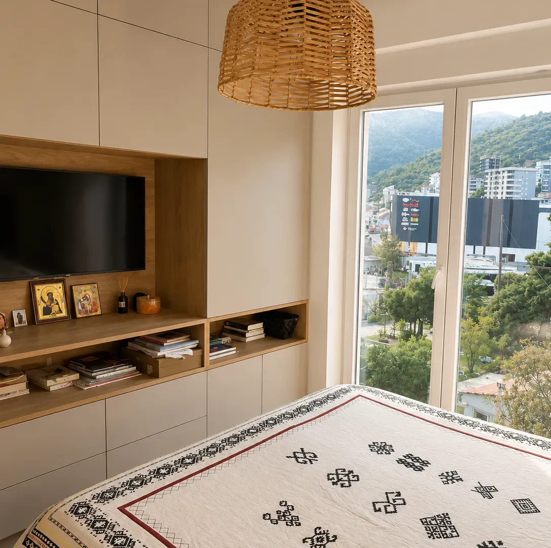 Izdavanje, jednosoban stan, 45m², Centar, Budva