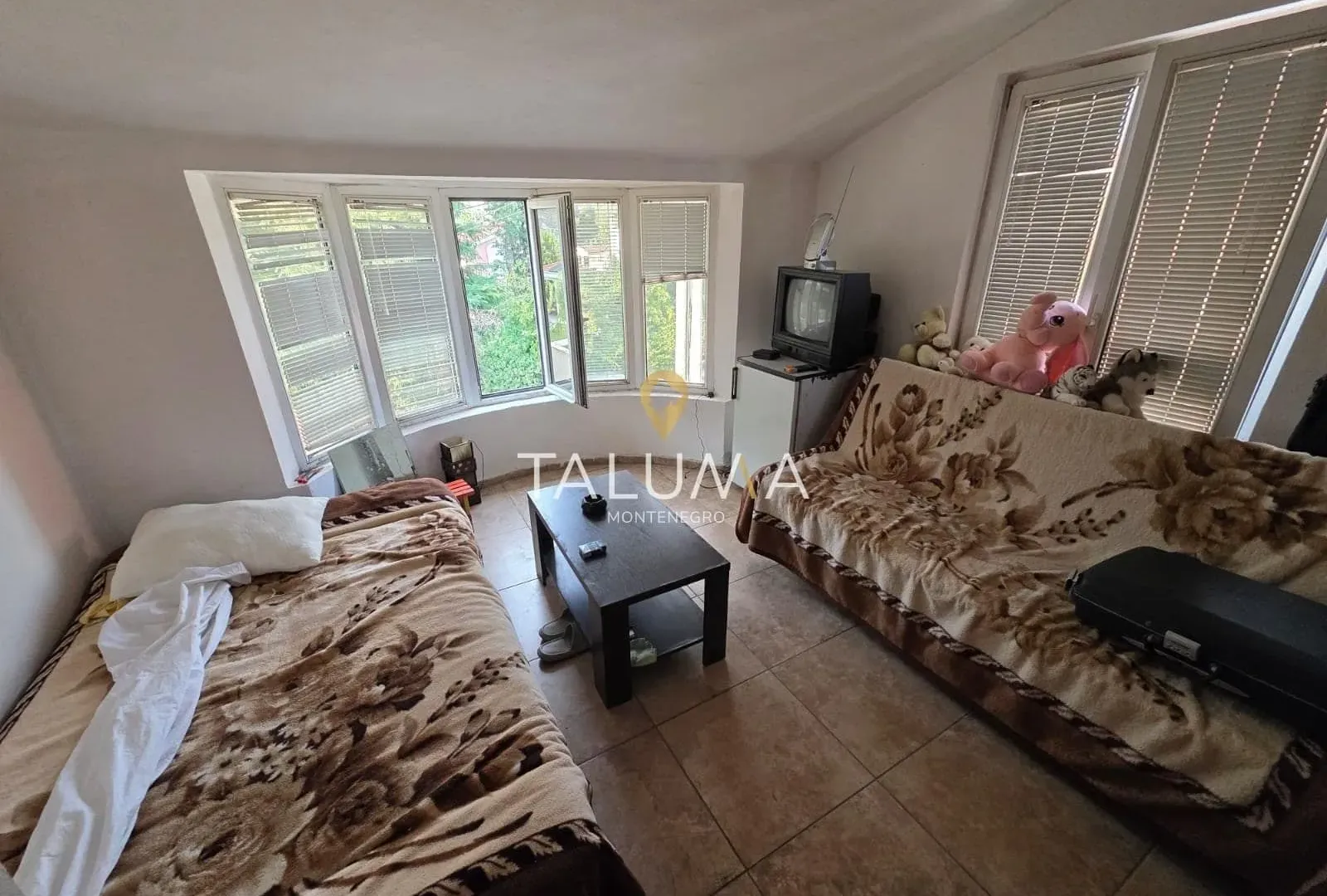 Izdavanje, kuća, 200m², Zagorič, Podgorica