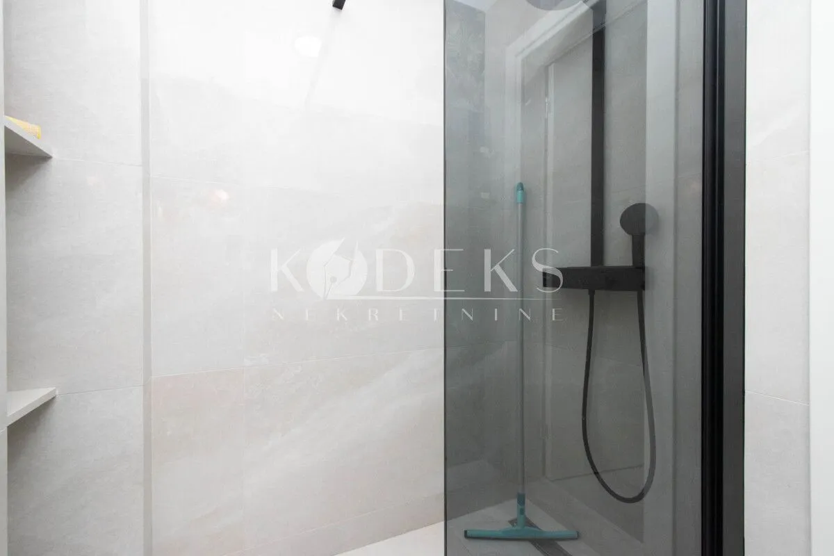 Rent, two bedroom apartment, 77m², 1 maj, Podgorica
