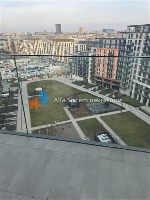 Izdavanje, četvorosoban stan, 110m², Savski Venac, Beograd