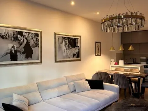 Prodaja, dvosoban stan, 59m², Stari Grad, Beograd