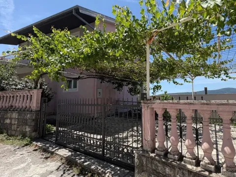 Prodaja, kuća, 180m², Tivat, Crna Gora - image 2