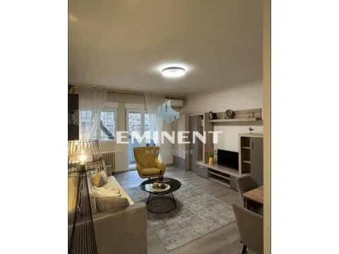 Izdavanje, stan, 43m², Stari Grad, Beograd - image 1