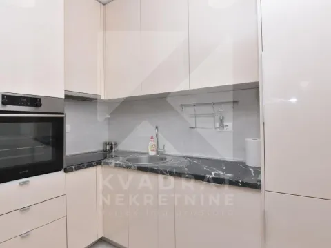 Izdavanje, jednosoban stan, 49m², Central Point, Podgorica - image 4