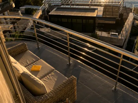 Izdavanje, dvosoban stan, 180m², Dukley Gardens, Budva - image 12