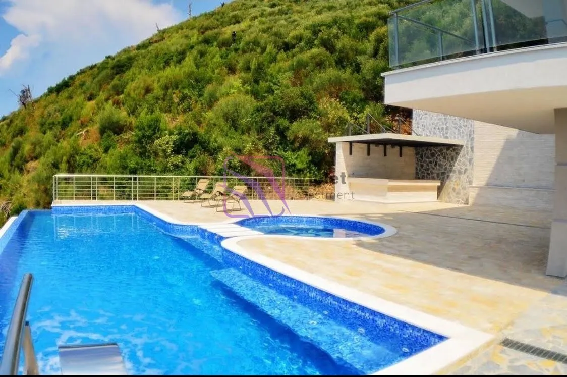 Sale, two bedroom apartment, 70m², Komoševina, Budva