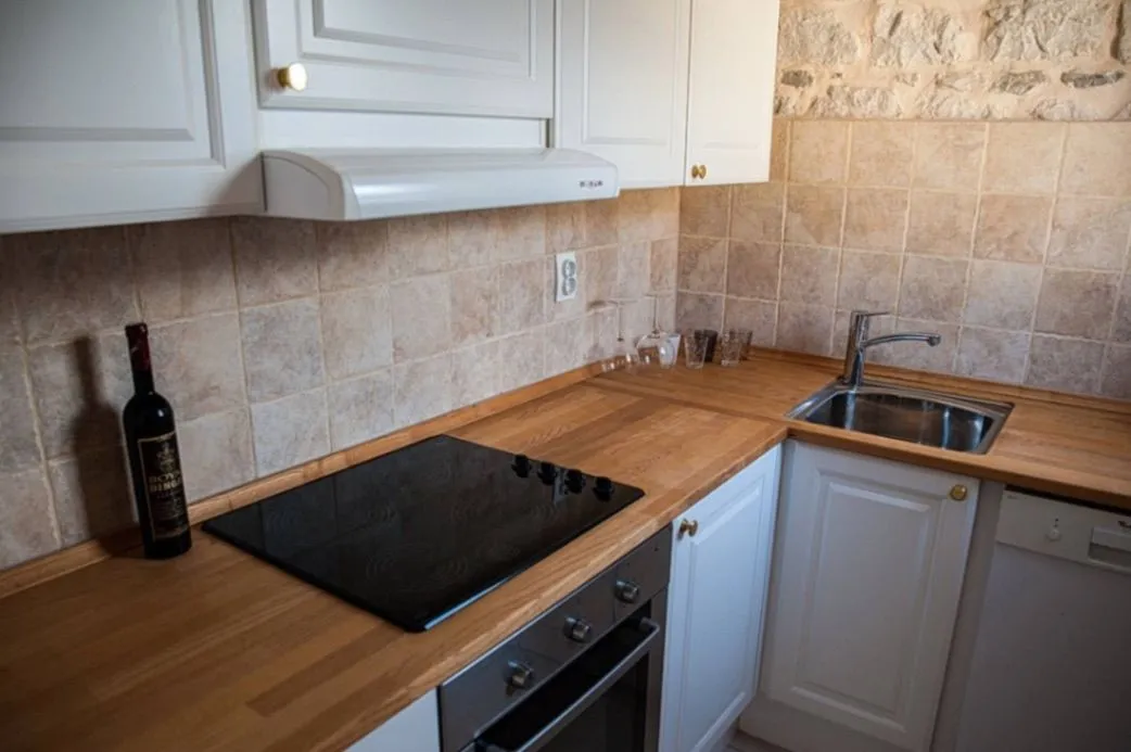 Prodaja, jednosoban stan, 54m², Prčanj, Kotor