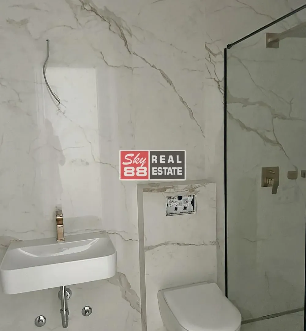 Sale, four bedroom apartment, 126m², Kalenić Pijaca, Vračar Sve Podlokacije