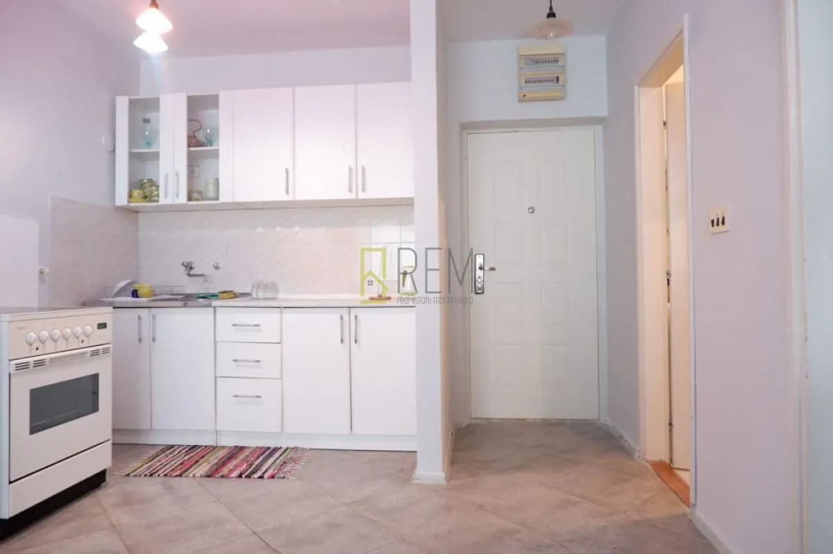 Sale, one bedroom apartment, 44m², Centar, Budva