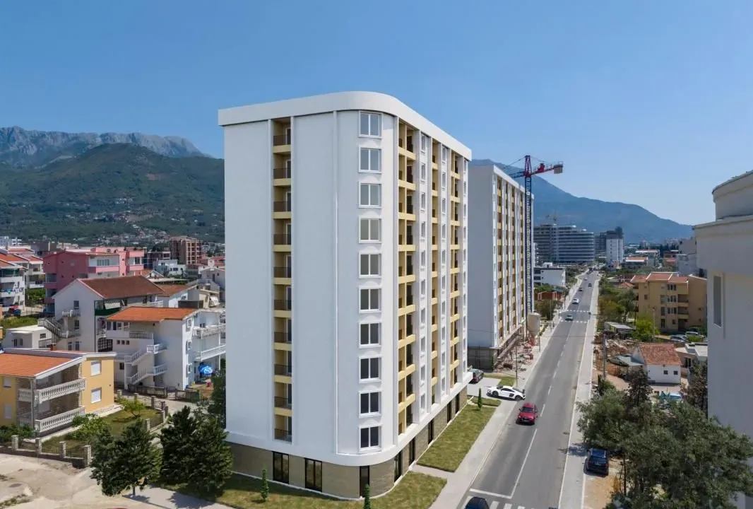 Sale, two bedroom apartment, 70m², Ilino, Bar