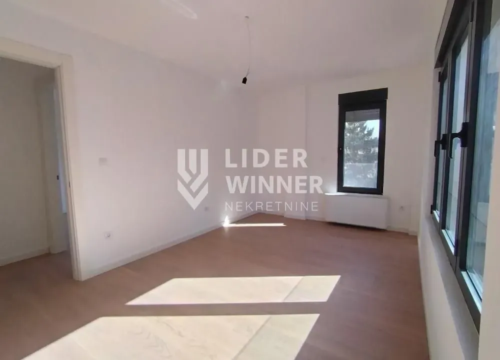 Prodaja, trosoban stan, 78m², Autokomanda, Voždovac Sve Podlokacije