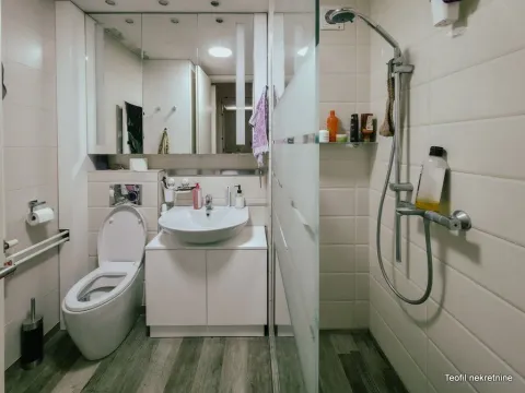 Prodaja, trosoban stan, 101m², Belvil, Beograd - image 10