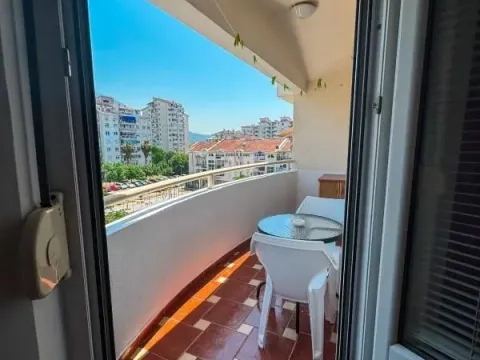 Rent, one bedroom apartment, 51m², Bar, Crna Gora - image 9