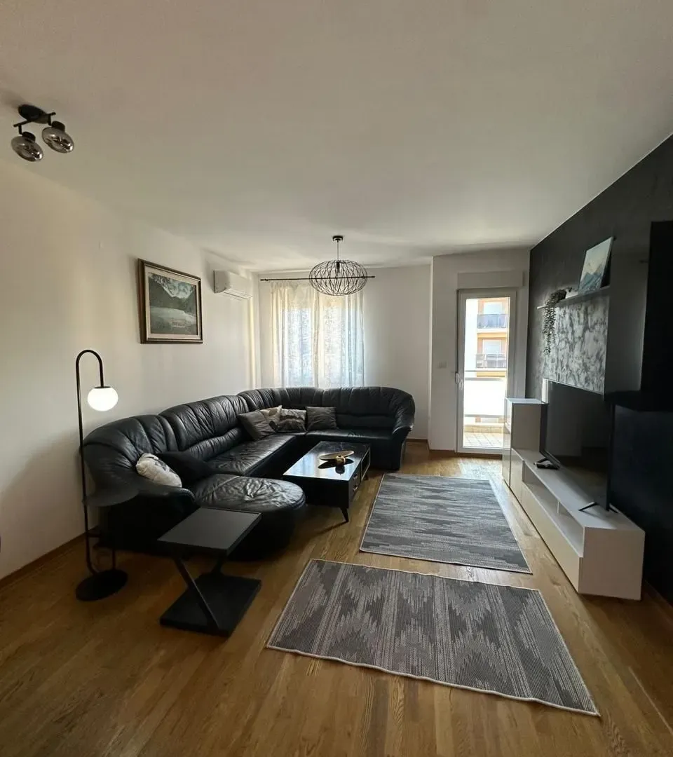 Rent, two bedroom apartment, 64m², City Kvart, Podgorica