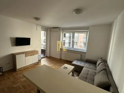 Izdavanje, garsonjera, 30m², Grbavica, Novi Sad Sve Podlokacije - image 3
