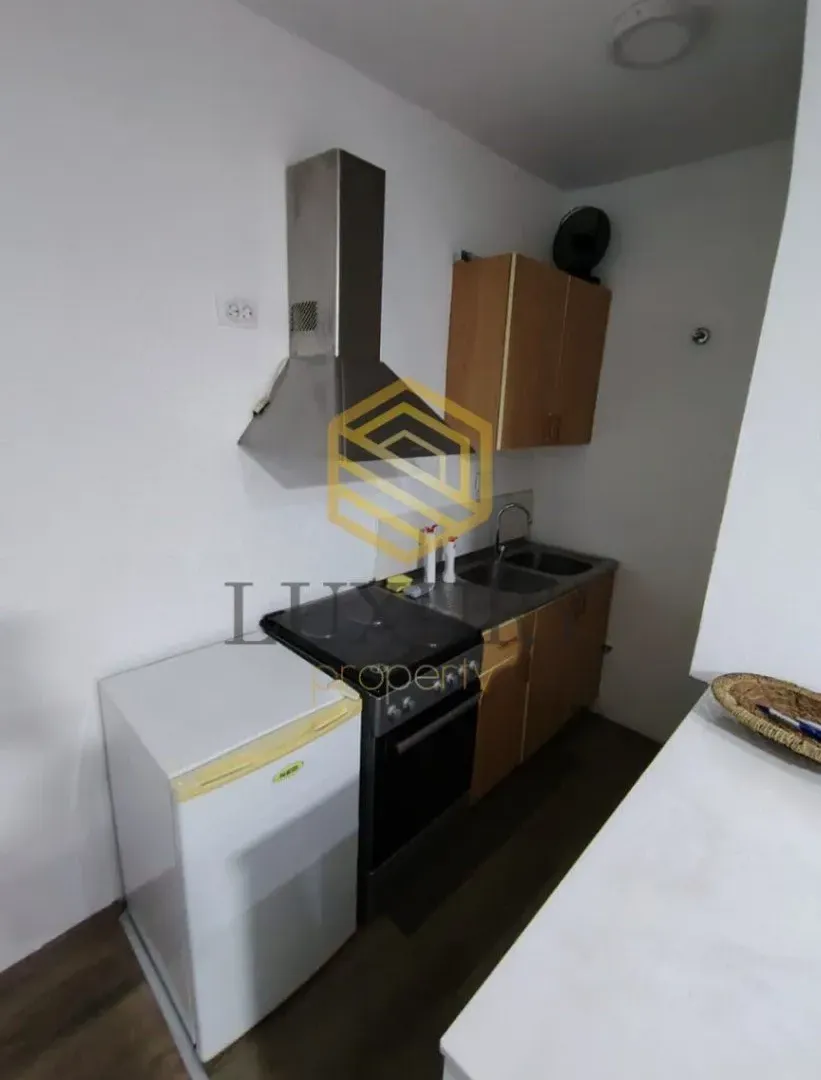 Izdavanje, jednosoban stan, 44m², Preko Morače, Podgorica