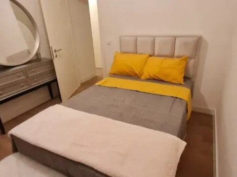 Izdavanje, trosoban stan, 70m², Beograd Na Vodi, Beograd - image 2