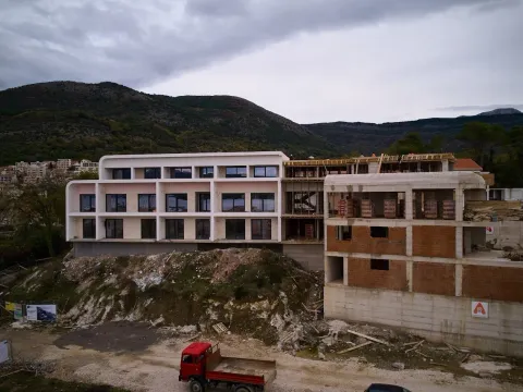 Prodaja, jednosoban stan, 94m², Tivat, Crna Gora - image 23