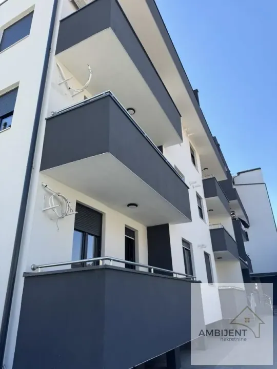 Prodaja, dvosoban stan, 59m², Novi Banovci, Stara Pazova