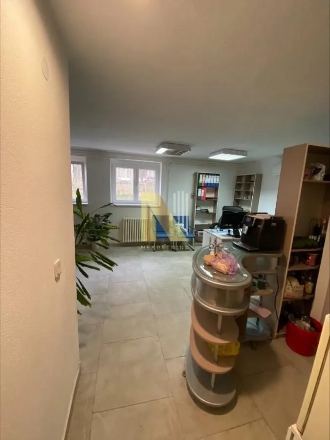 Prodaja, dvosoban stan, 62m², Centar, Novi Sad