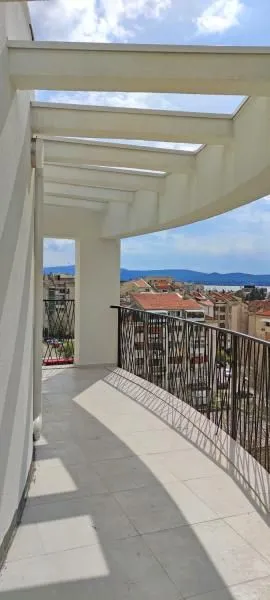 Prodaja, trosoban stan, 143m², Tivat, Crna Gora