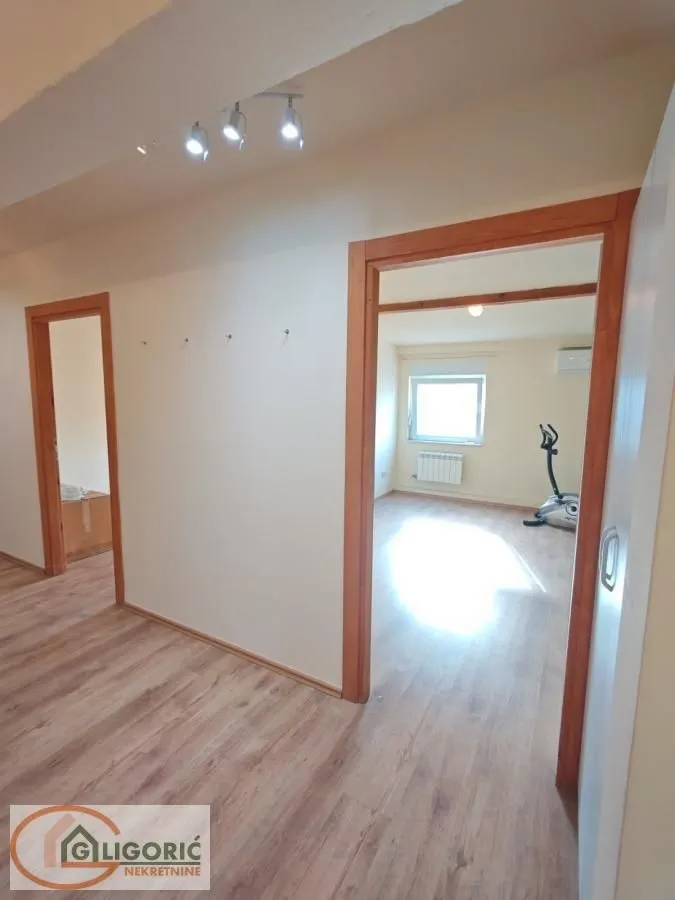 Sale, four bedroom apartment, 112m², Lekino Brdo, Voždovac Sve Podlokacije