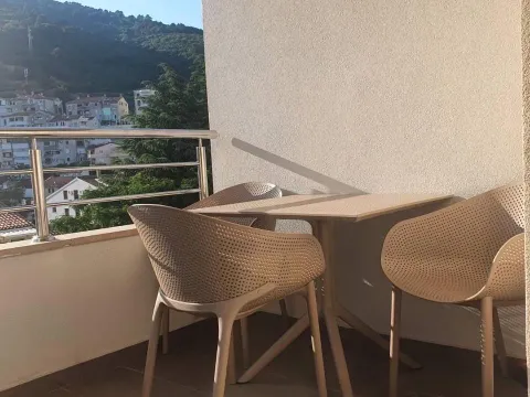 Rent, one bedroom apartment, 47m², Rozino, Budva - image 10