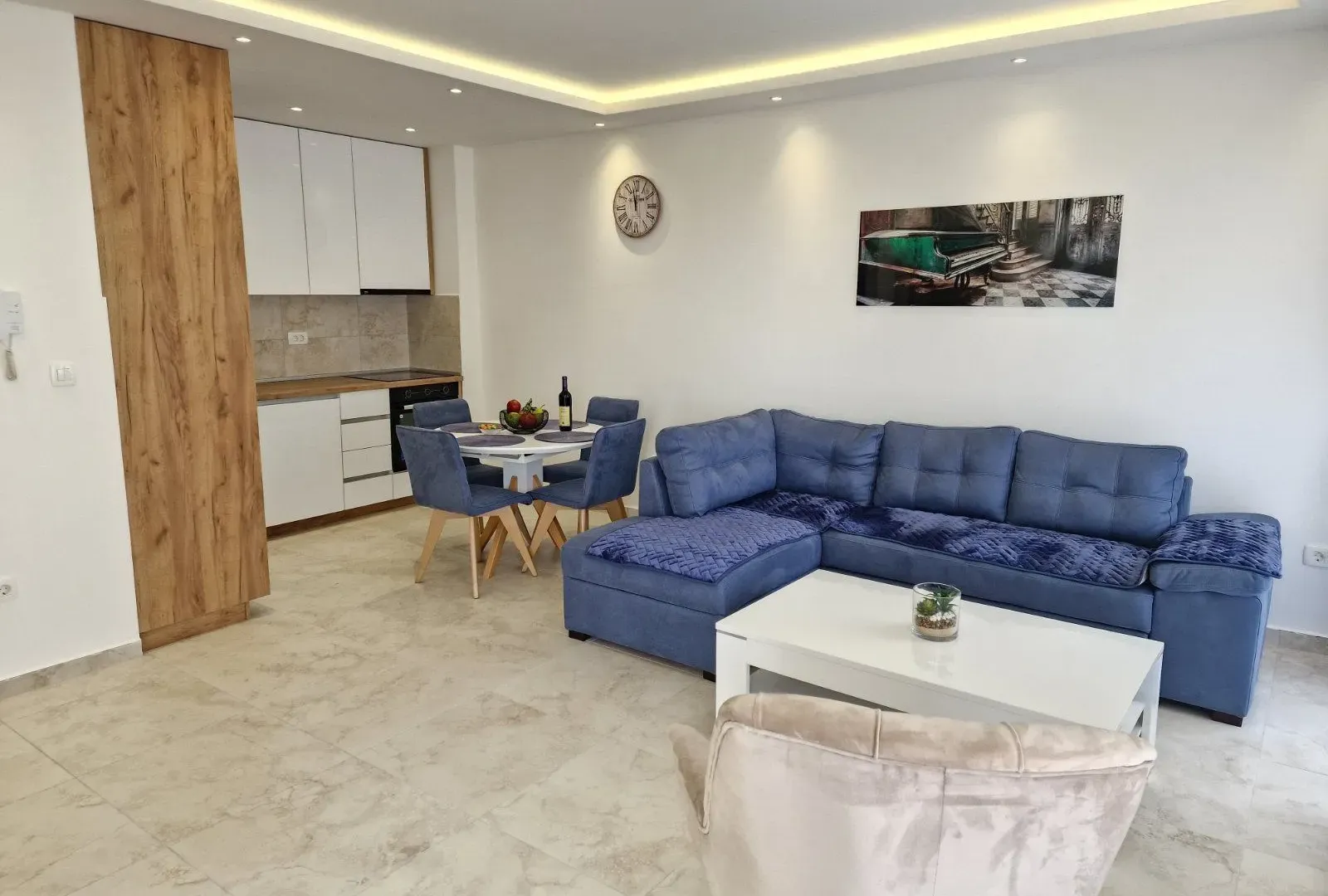 Rent, one bedroom apartment, 47m², Budva, Crna Gora