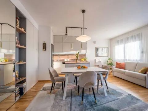 Sale, two bedroom apartment, 63m², Centar, Tivat - image 4