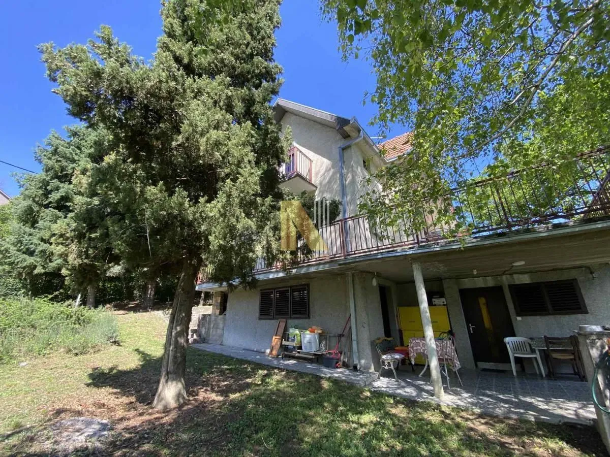 Prodaja, kuća, 160m², Sremska Kamenica, Petrovaradin