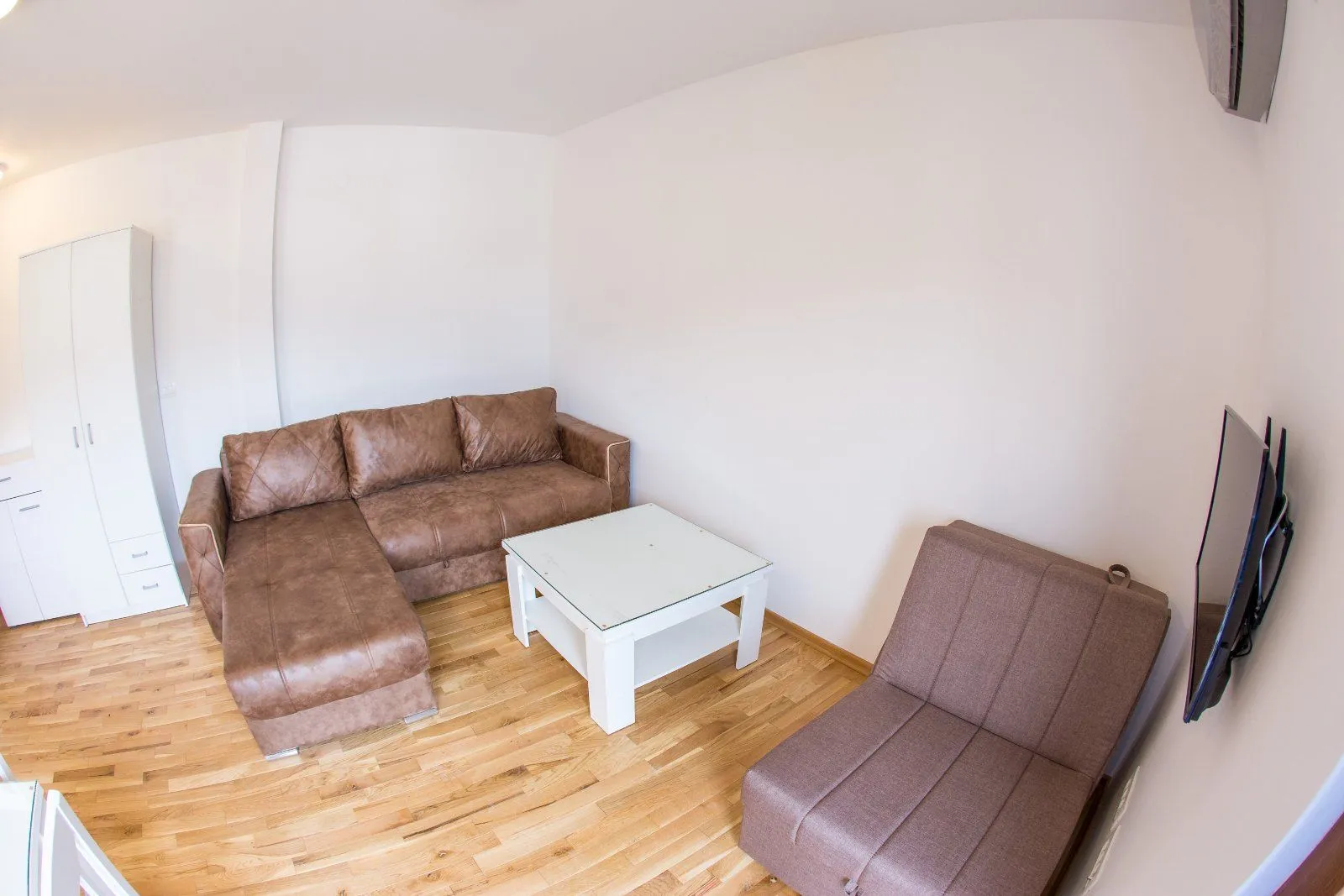 Izdavanje, jednosoban stan, 25m², Centar, Budva