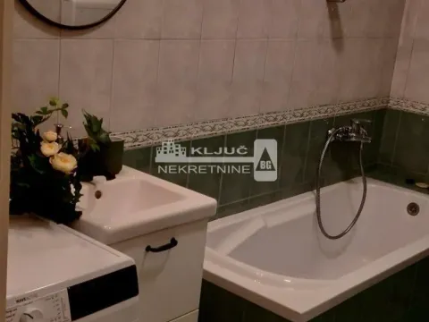 Izdavanje, kuća, 160m², Altina, Beograd - image 20