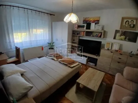 Prodaja, kuća, 80m², Aleksandrovo, Subotica - image 14