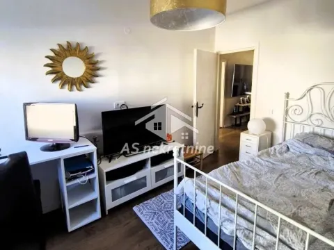 Izdavanje, četvorosoban stan, 100m², Autokomanda, Voždovac Sve Podlokacije - image 14