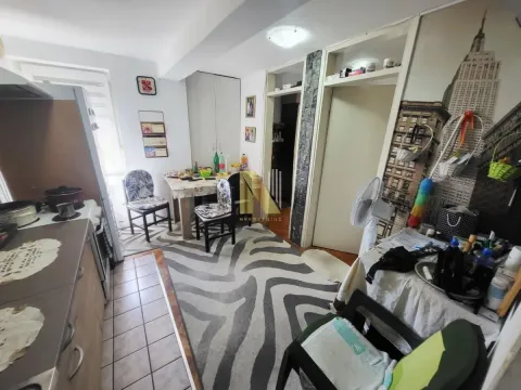 Prodaja, jednosoban stan, 33m², Avijatičarsko naselje, Novi Sad Sve Podlokacije - image 1