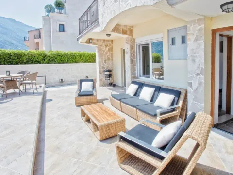 Sale, house, 200m², Muo, Kotor - image 7