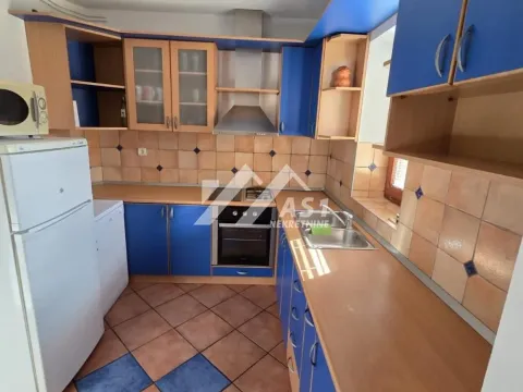 Rent, house, 250m², Centar, Stara Pazova - image 9