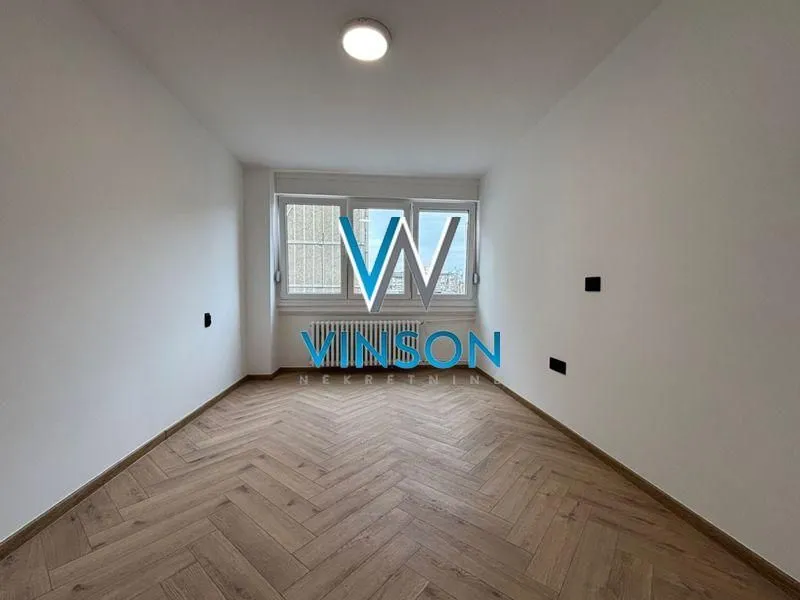 Prodaja, trosoban stan, 73m², Socijalno, Novi Sad Sve Podlokacije
