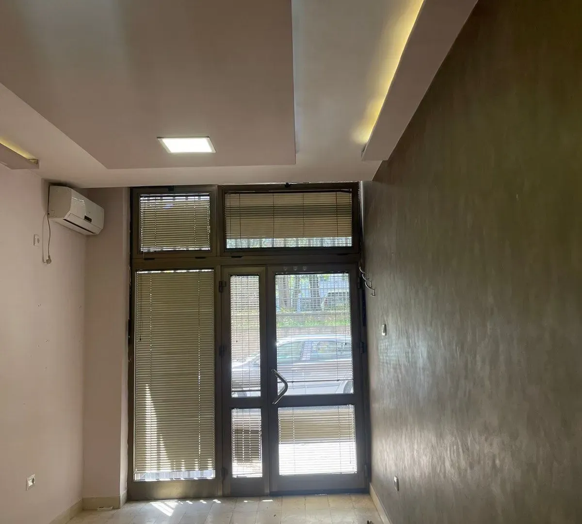 Izdavanje, poslovni prostor, 19m², Preko Morače, Podgorica