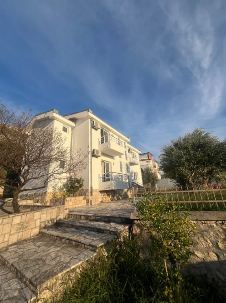 Sale, house, 220m², Sutomore, Bar