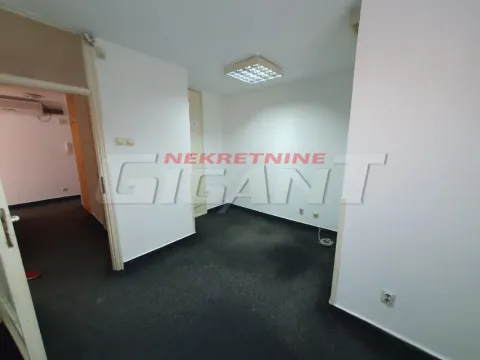 Prodaja, trosoban stan, 70m², Vukov Spomenik, Zvezdara Sve Podlokacije - image 4