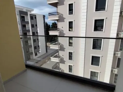 Sale, two bedroom apartment, 72m², Šušanj, Bar - image 4