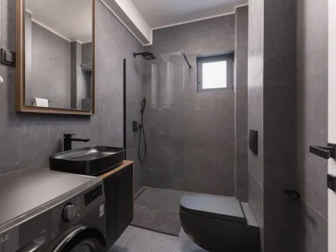 Prodaja, trosoban stan, 82m², Dobrota, Kotor - image 16