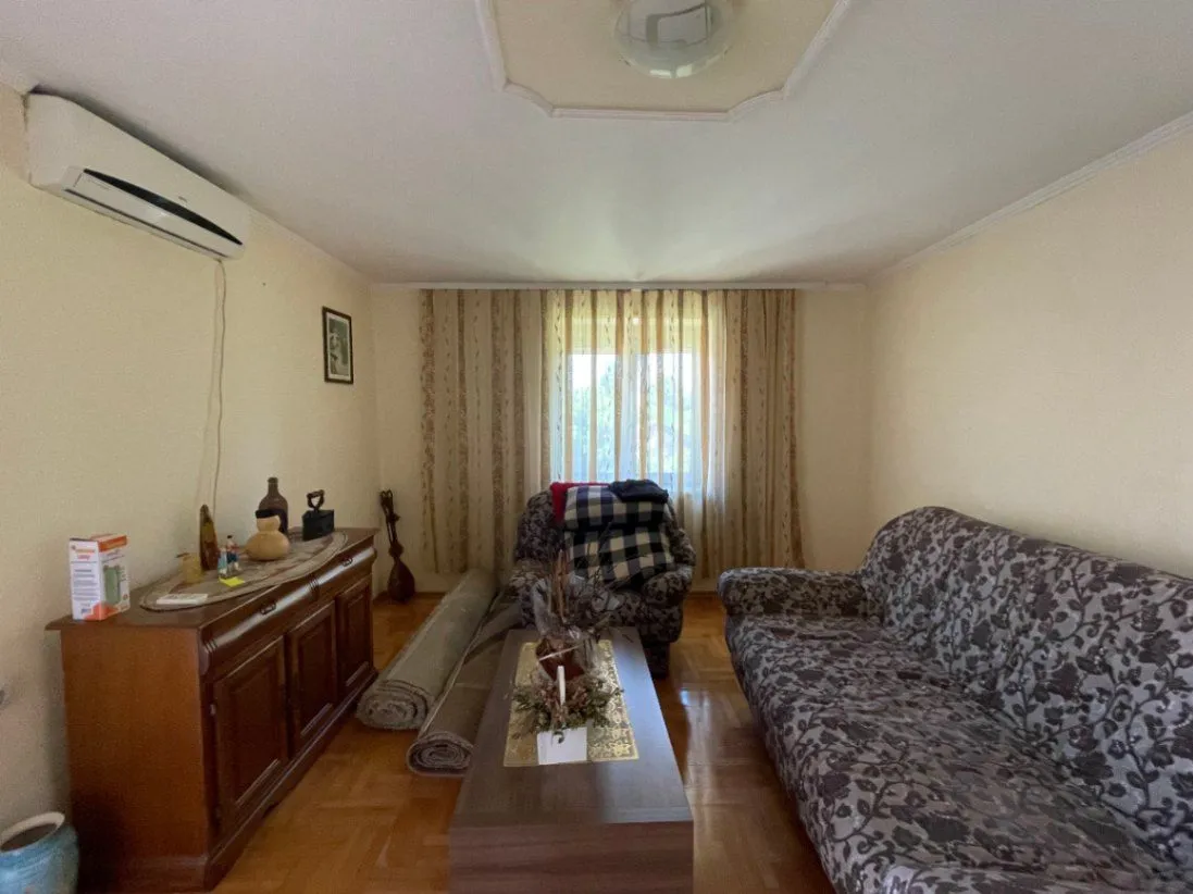 Rent, house, 100m², Gornja Gorica, Podgorica