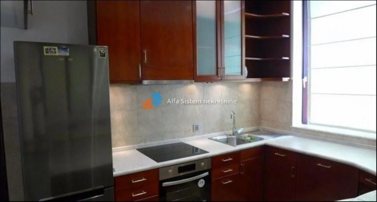 Rent, house, 300m², Voždovac Sve Podlokacije, Beograd