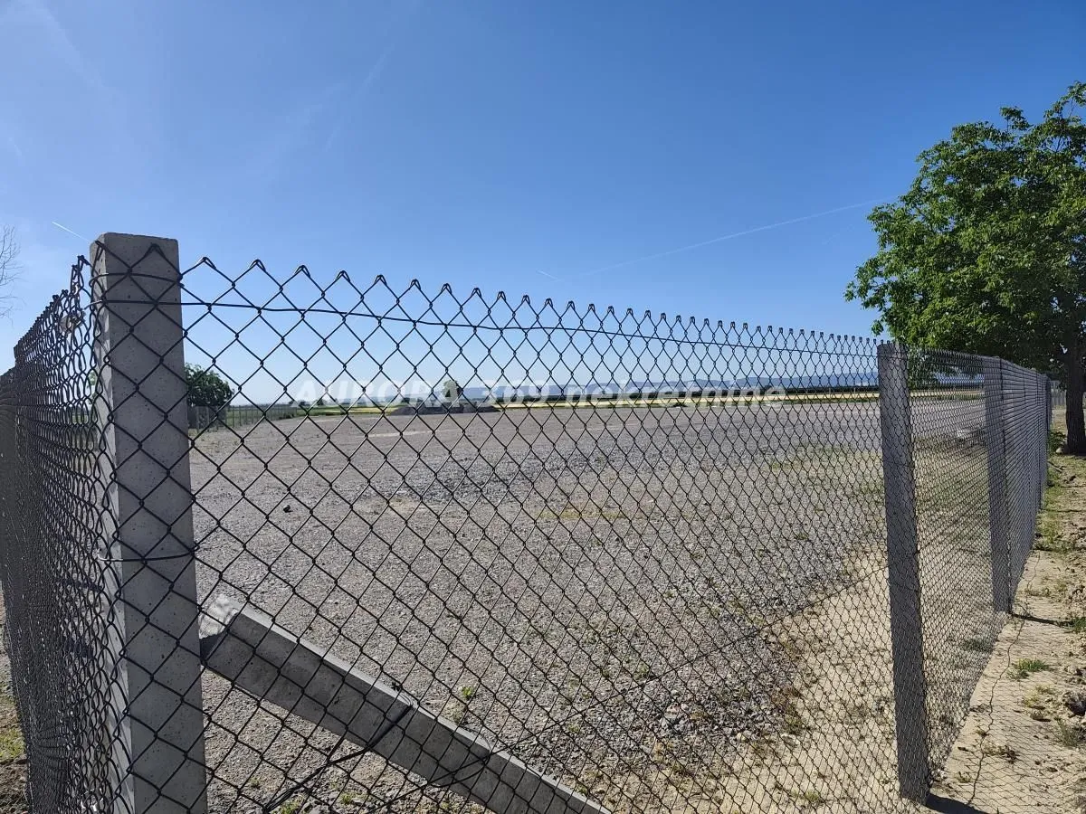 Izdavanje, plac, 5780m², Kisač, Novi Sad Sve Podlokacije