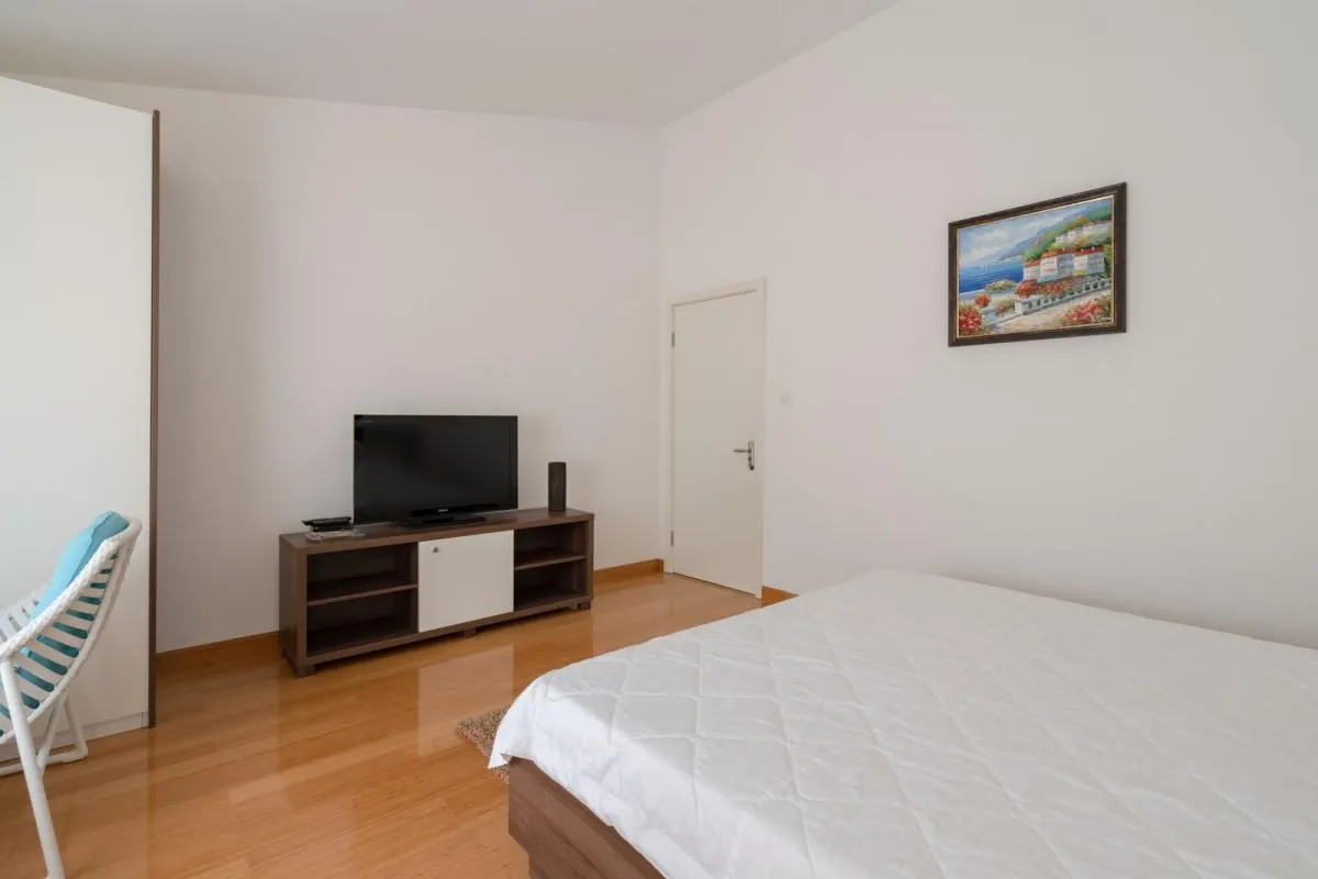 Sale, three bedroom apartment, 222m², Budva, Crna Gora